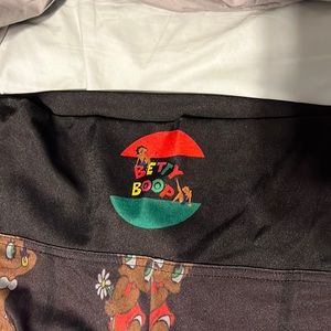 Must bundle 😎bundle and save- cute leggings